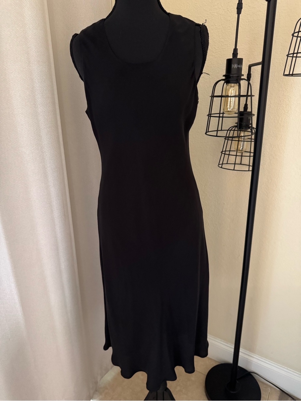 Tommy Bahama Black 100% Silk Sleeveless Bias Cut Midi Dress Size Medium - Picture 2 of 7